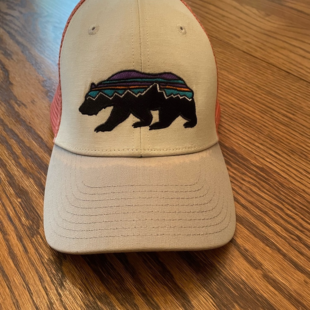 Patagonia Pink Mesh Snapback Hat with Logo Patch kids